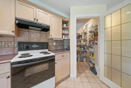 Primary Bathroom Photo of 6203 190 Street, Surrey, BC