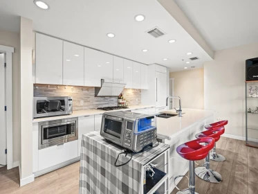 102 9213 Odlin Road, Richmond, BC