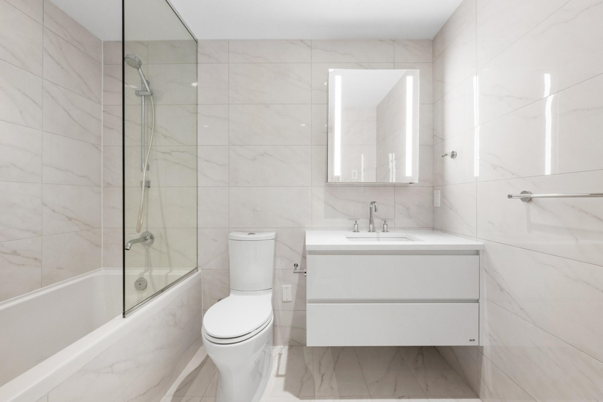 Backyard Photo of 307 2888 Arbutus Street, Vancouver, BC