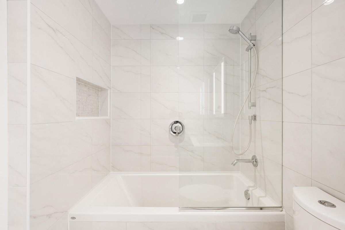 Front Yard Photo of 307 2888 Arbutus Street, Vancouver, BC