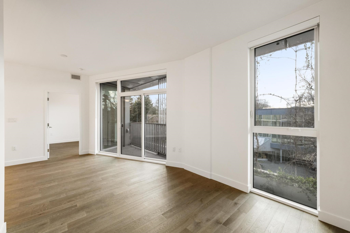 Kitchen Island Photo of 307 2888 Arbutus Street, Vancouver, BC