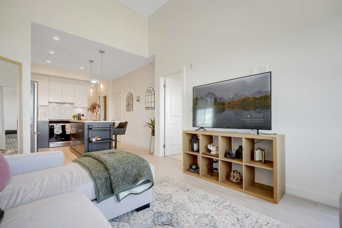 Kitchen Photo of B615 20834 80 Avenue, Langley, BC