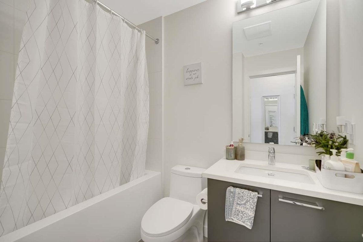 Powder Room Photo of B615 20834 80 Avenue, Langley, BC
