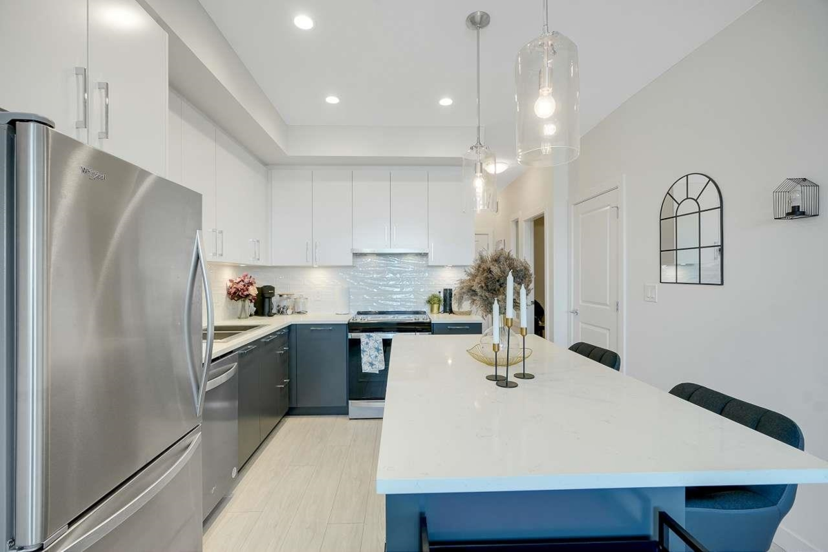 Walk-In Closet Photo of B615 20834 80 Avenue, Langley, BC