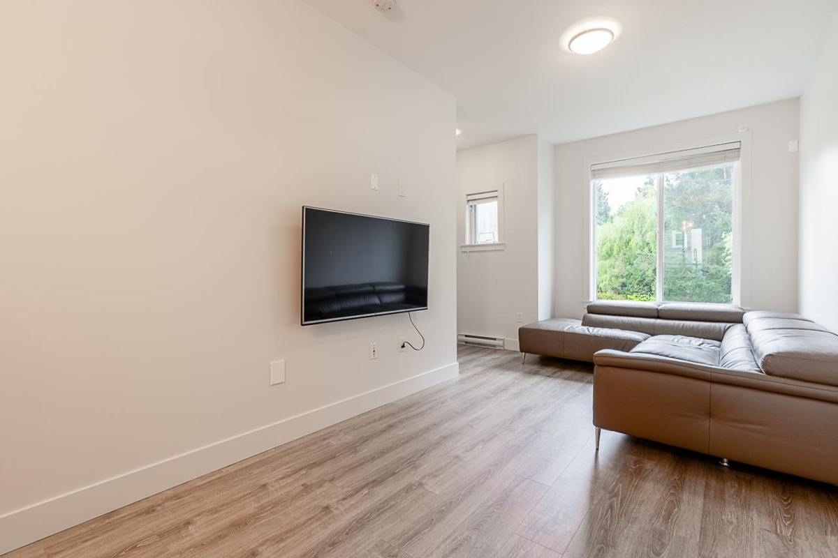 Bedroom 2 Photo of 2 9718 161a Street, Surrey, BC