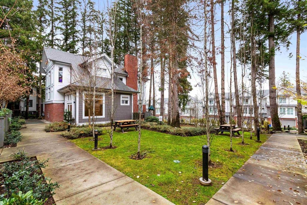 Hot Tub / Spa Photo of 2 9718 161a Street, Surrey, BC