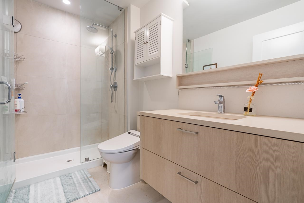 Loft / Bonus Room Photo of 2 9718 161a Street, Surrey, BC