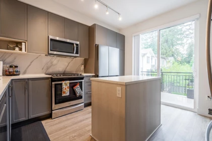 Breakfast Nook Photo of 2 9718 161a Street, Surrey, BC