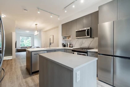 Kitchen Island Photo of 2 9718 161a Street, Surrey, BC
