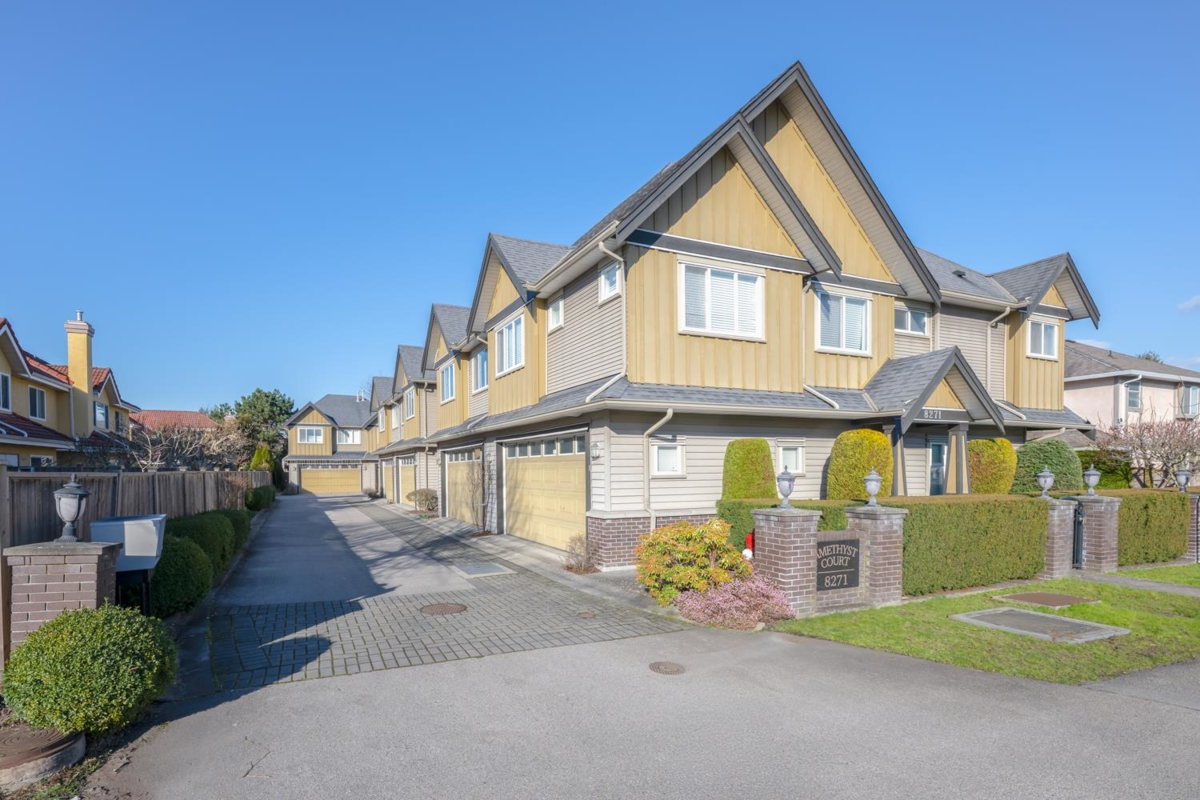 Living Room Photo of 2 8271 Francis Road, Richmond, BC