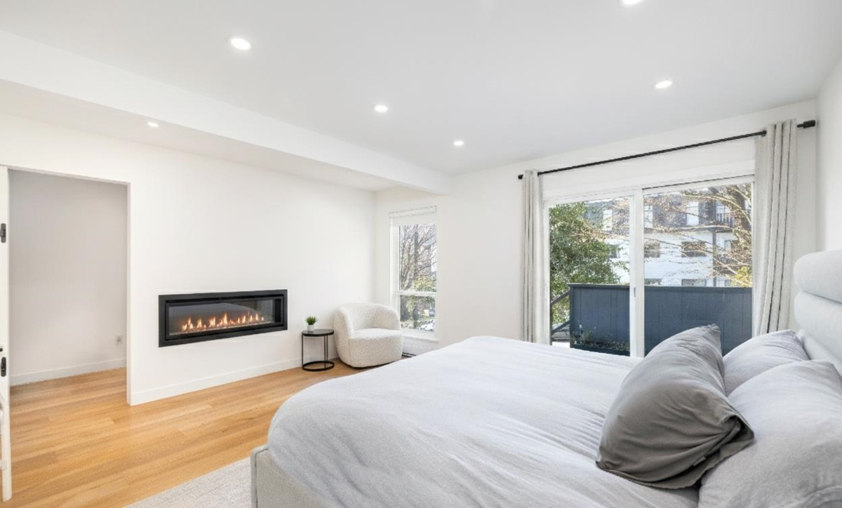 Office / Den Photo of 416 St. Georges Avenue, North Vancouver, BC