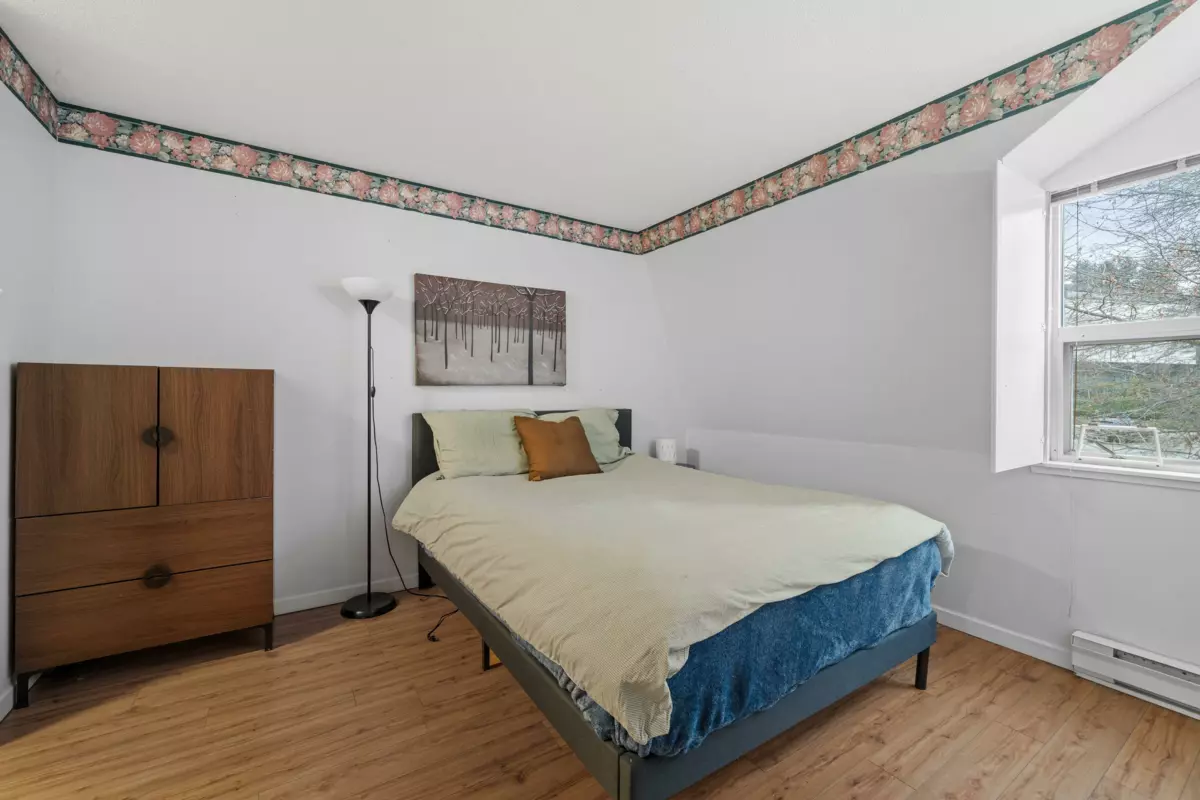 Kitchen Island Photo of 74 202 Laval Street, Coquitlam, BC