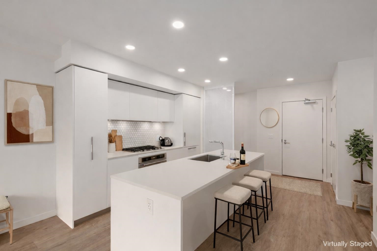 Dining Area Photo of 101 1504 Scott Crescent, Squamish, BC