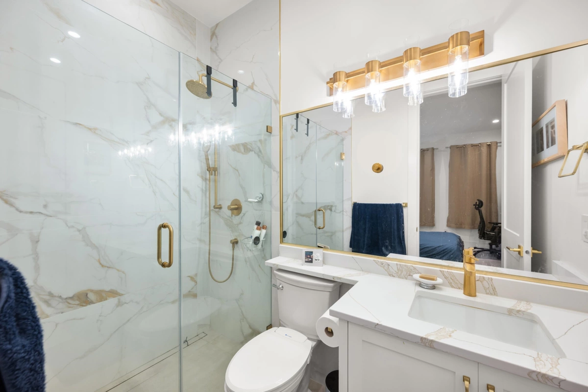 Outdoor Patio Photo of 1113 Dolphin Street, White Rock, BC