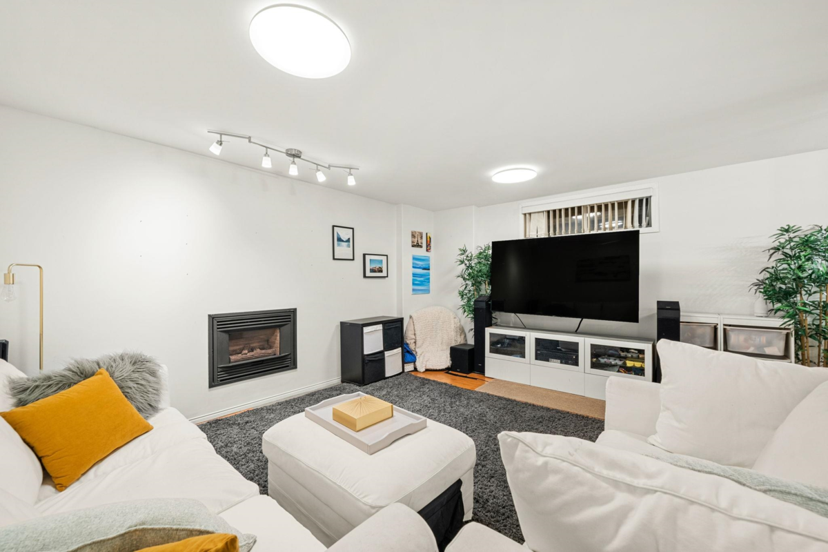 Backyard Photo of 1725 Orkney Place, North Vancouver, BC