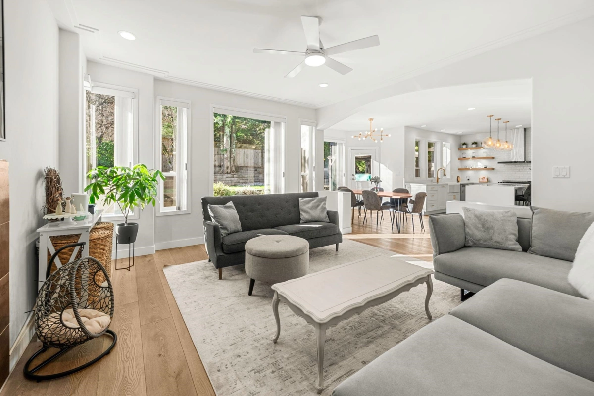 Living Room Photo of 1725 Orkney Place, North Vancouver, BC
