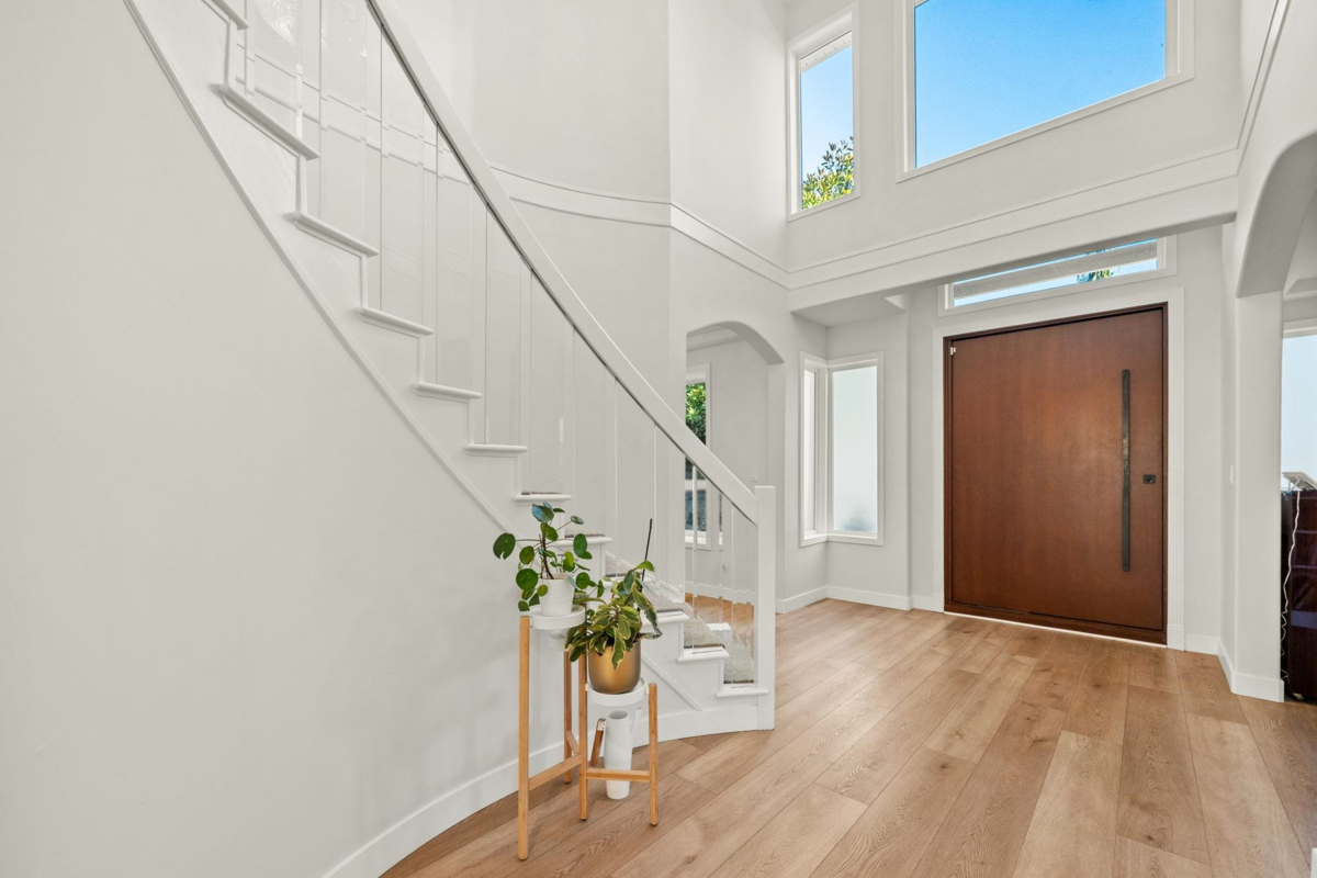 Powder Room Photo of 1725 Orkney Place, North Vancouver, BC