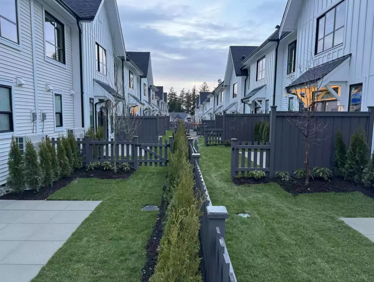 Primary Bedroom Photo of 63 3025 Mcmillan Road, Abbotsford, BC