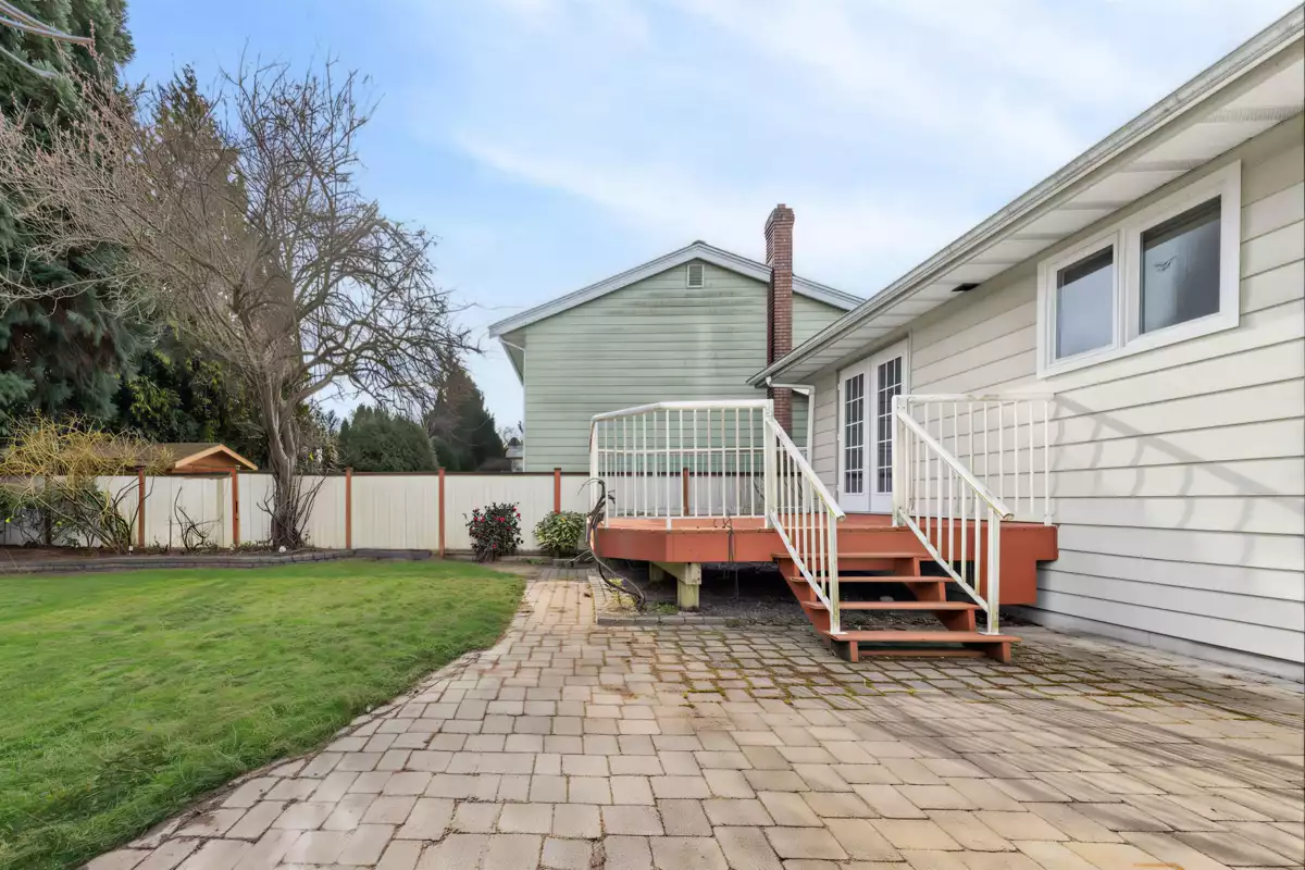 Hot Tub / Spa Photo of 7920 Willowfield Drive, Richmond, BC