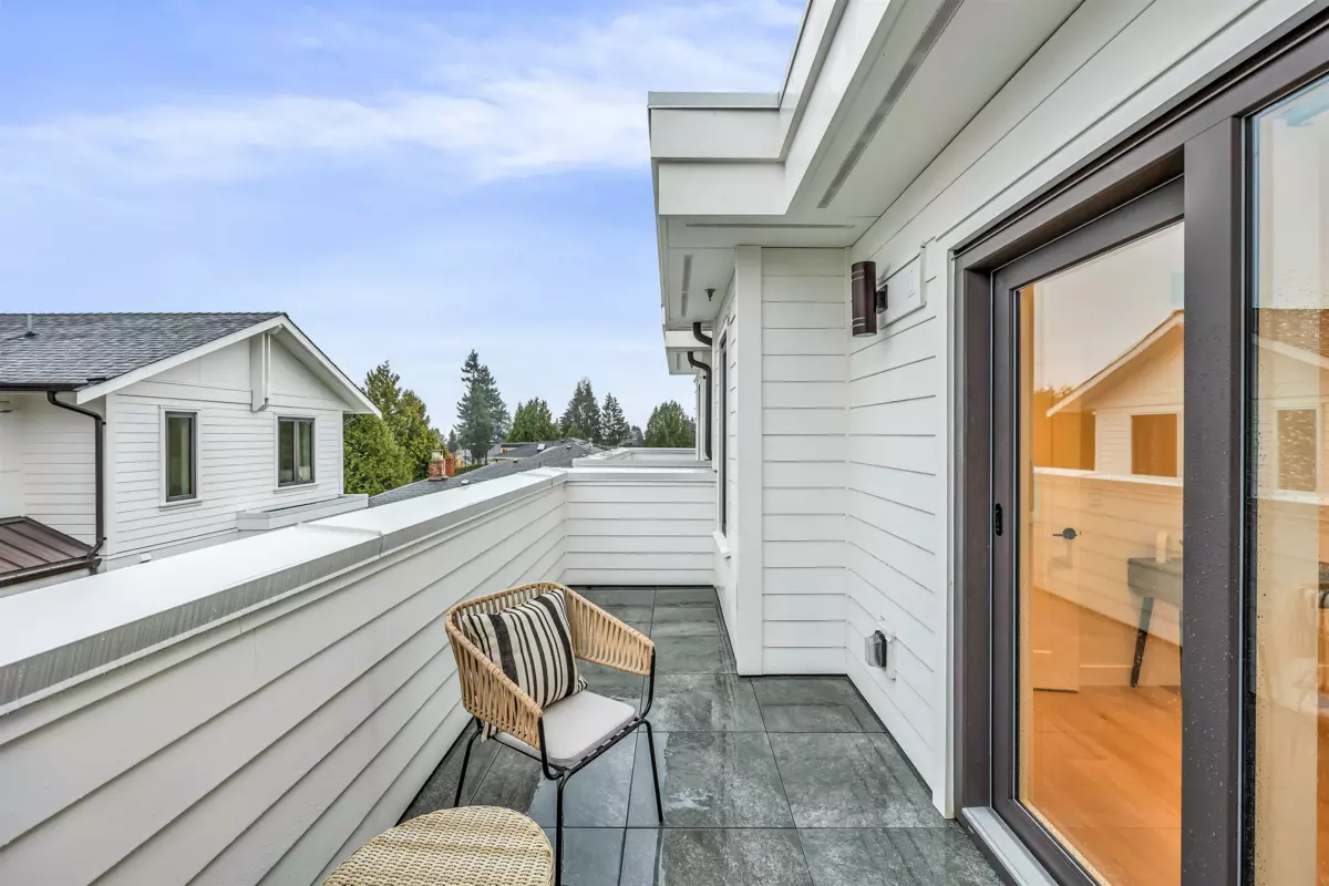 Mudroom Photo of 1012 W 52nd Avenue, Vancouver, BC