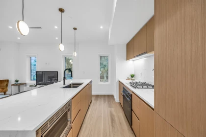 1012 W 52nd Avenue, Vancouver, BC