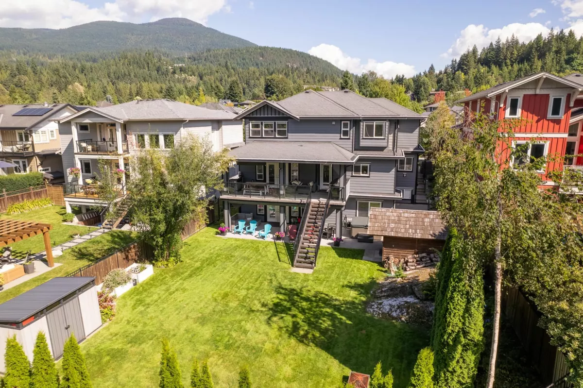Aerial View of 1020 Jay Crescent, Squamish, BC
