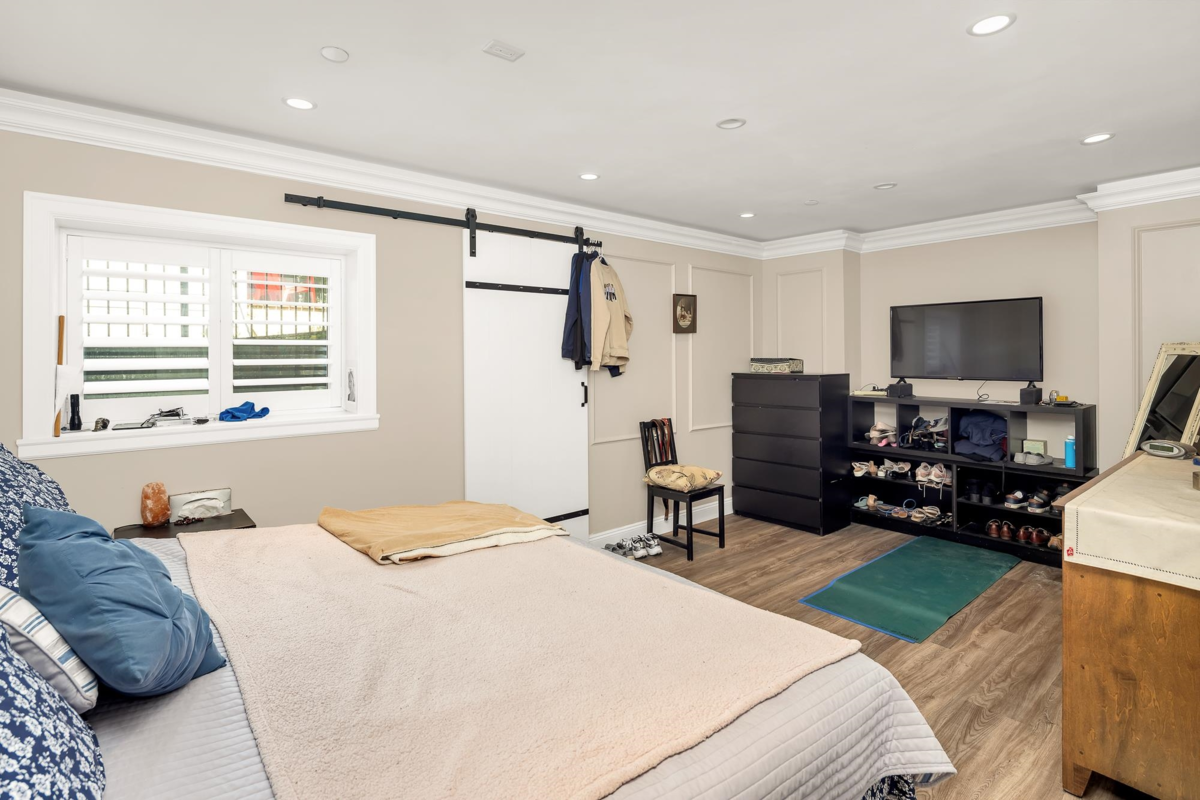 Mudroom Photo of 1020 Jay Crescent, Squamish, BC