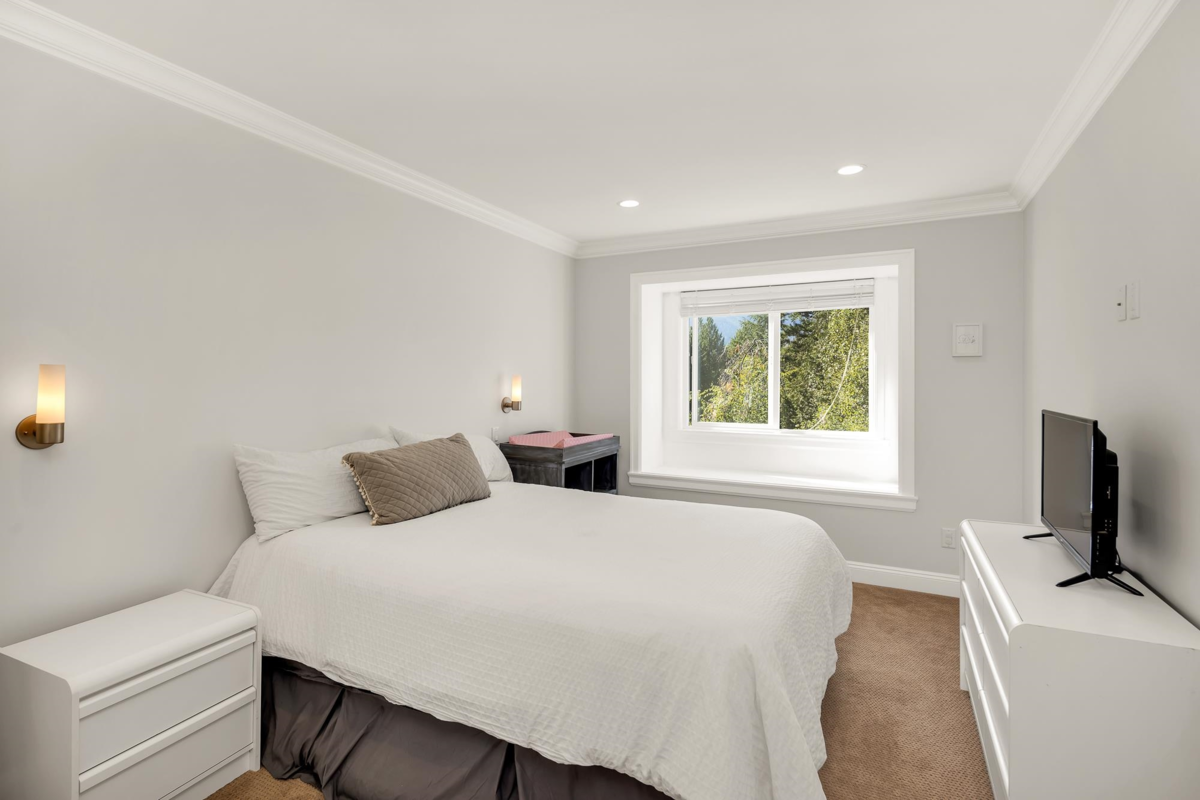 Outdoor Deck Photo of 1020 Jay Crescent, Squamish, BC