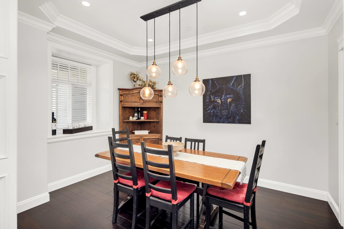 Primary Bedroom Photo of 1020 Jay Crescent, Squamish, BC