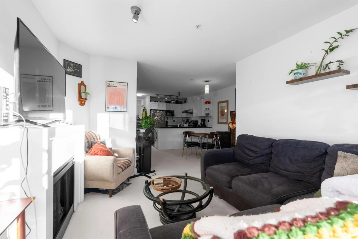 Dining Area Photo of 305 4550 Fraser Street, Vancouver, BC