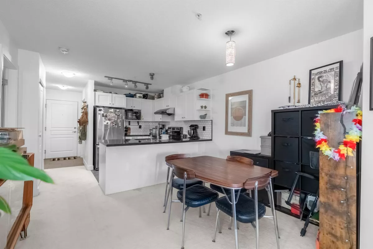 Kitchen Photo of 305 4550 Fraser Street, Vancouver, BC