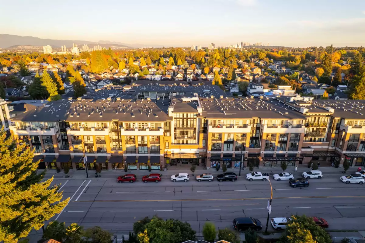 Laundry Room Photo of 305 4550 Fraser Street, Vancouver, BC