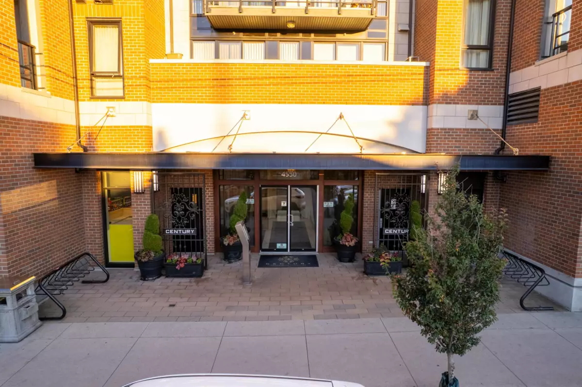 Loft / Bonus Room Photo of 305 4550 Fraser Street, Vancouver, BC