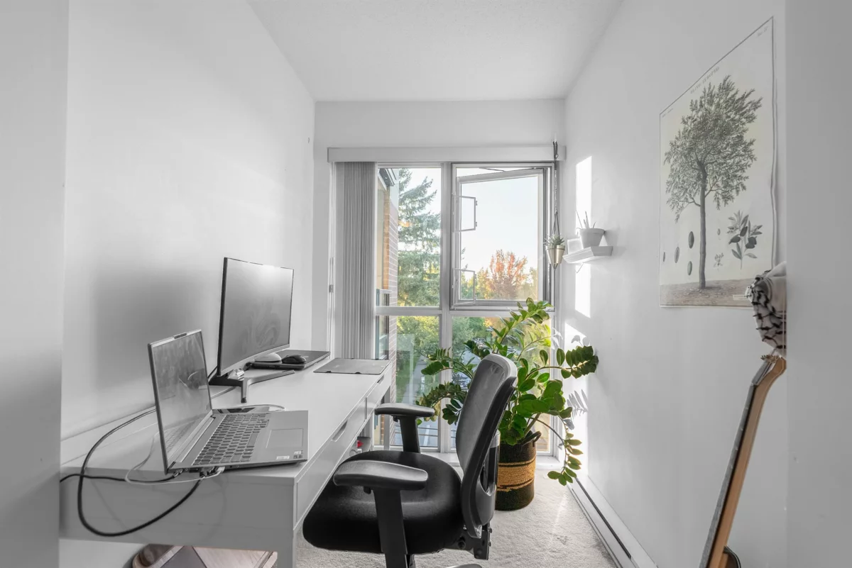 Primary Bathroom Photo of 305 4550 Fraser Street, Vancouver, BC