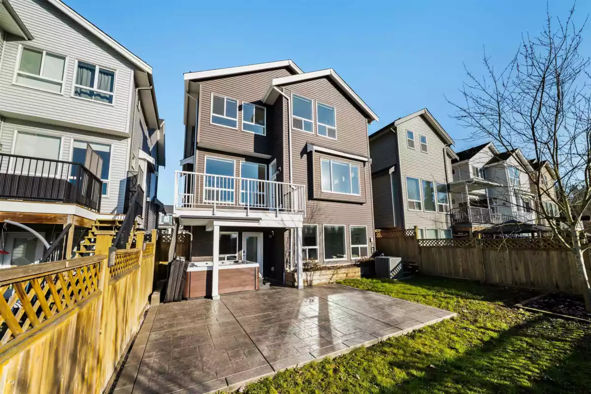 Bedroom 3 Photo of 10279 238a Street, Maple Ridge, BC