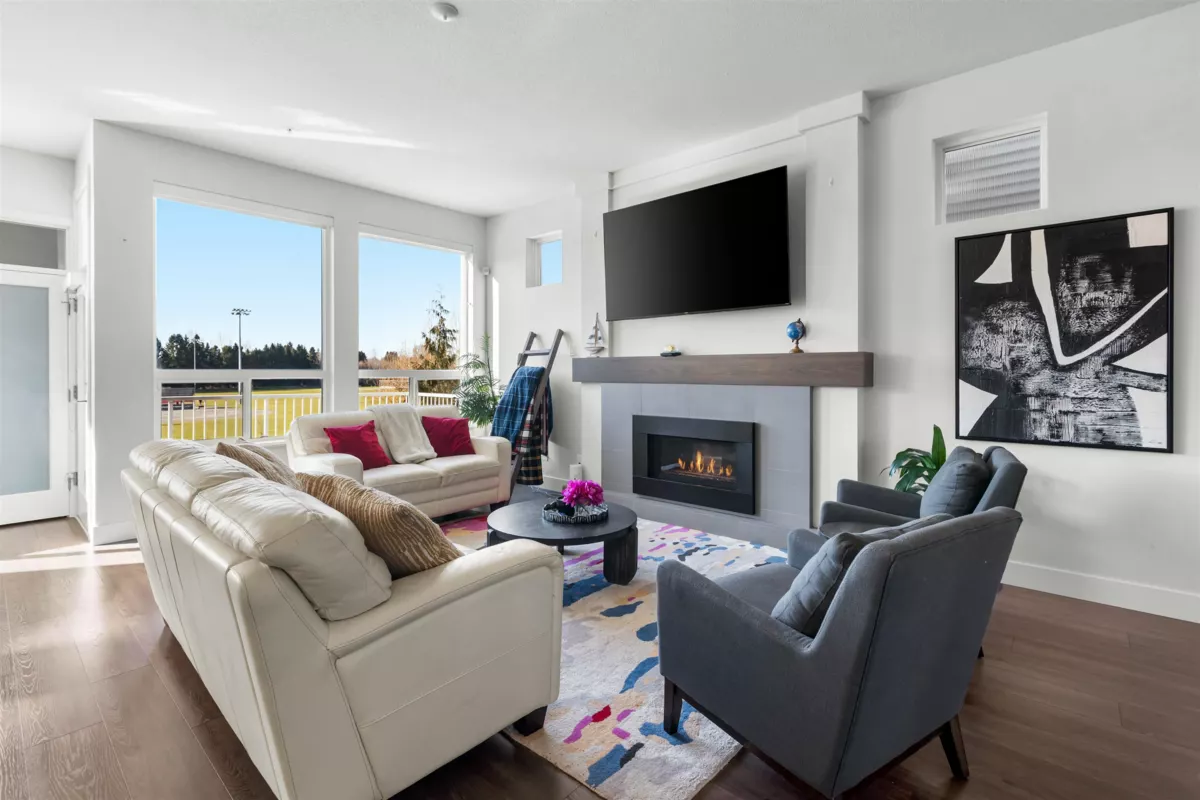 Dining Area Photo of 10279 238a Street, Maple Ridge, BC