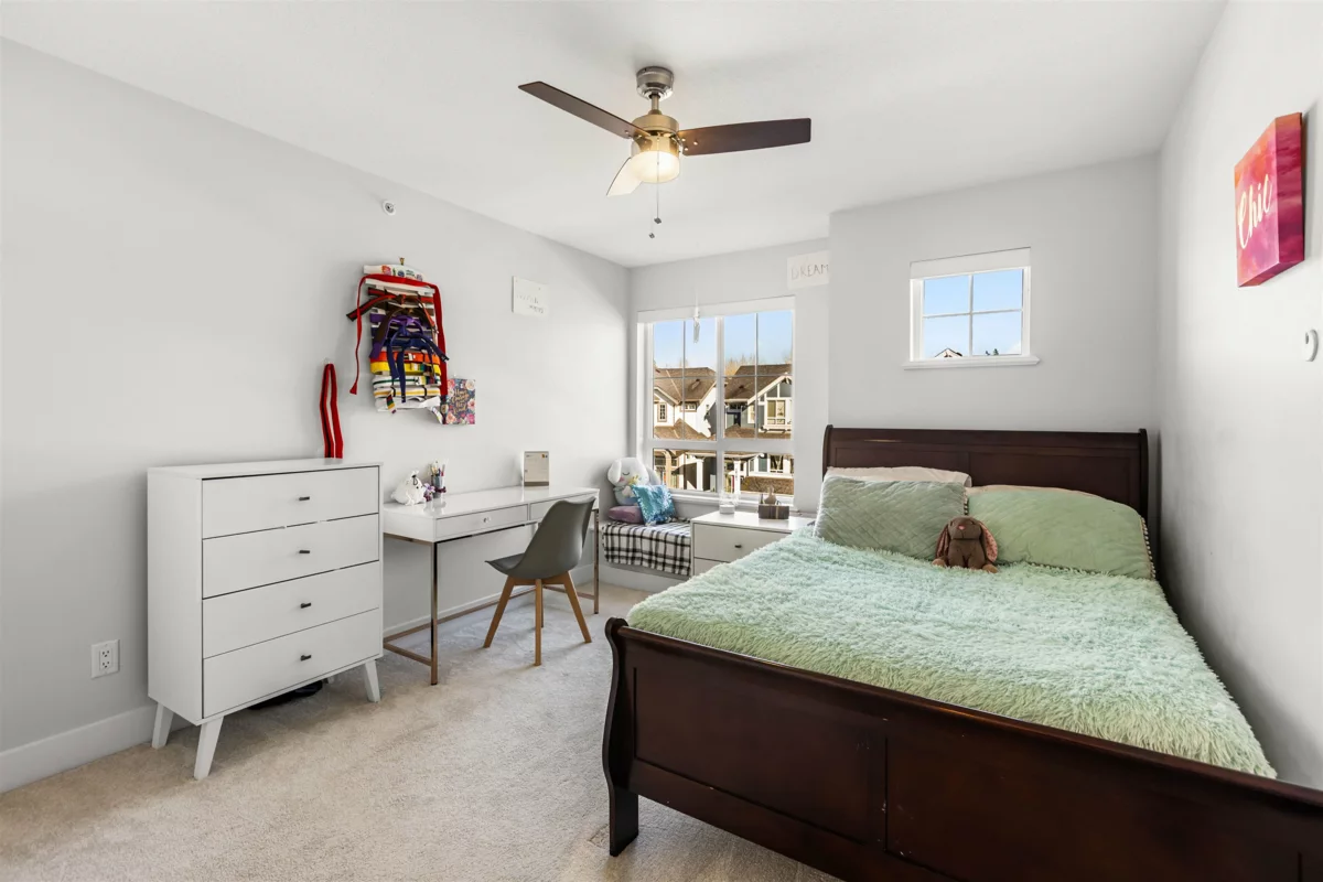 Front Yard Photo of 10279 238a Street, Maple Ridge, BC