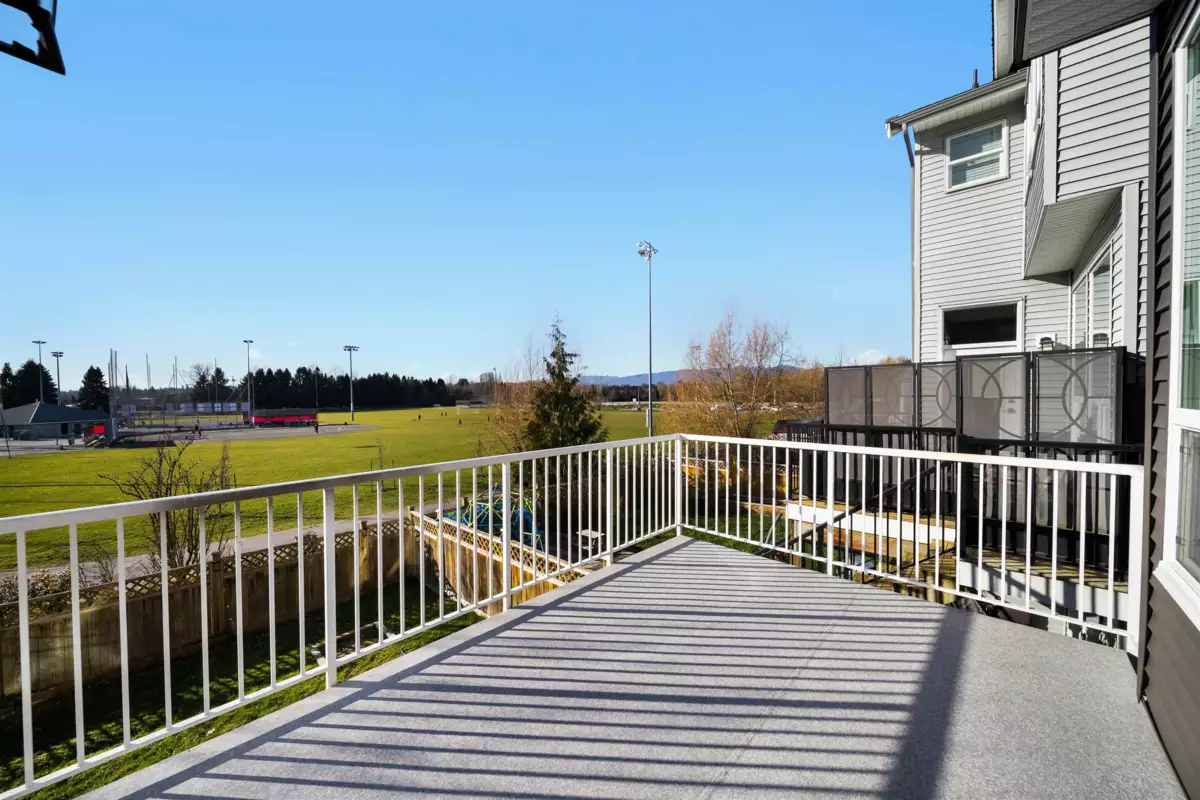 Laundry Room Photo of 10279 238a Street, Maple Ridge, BC