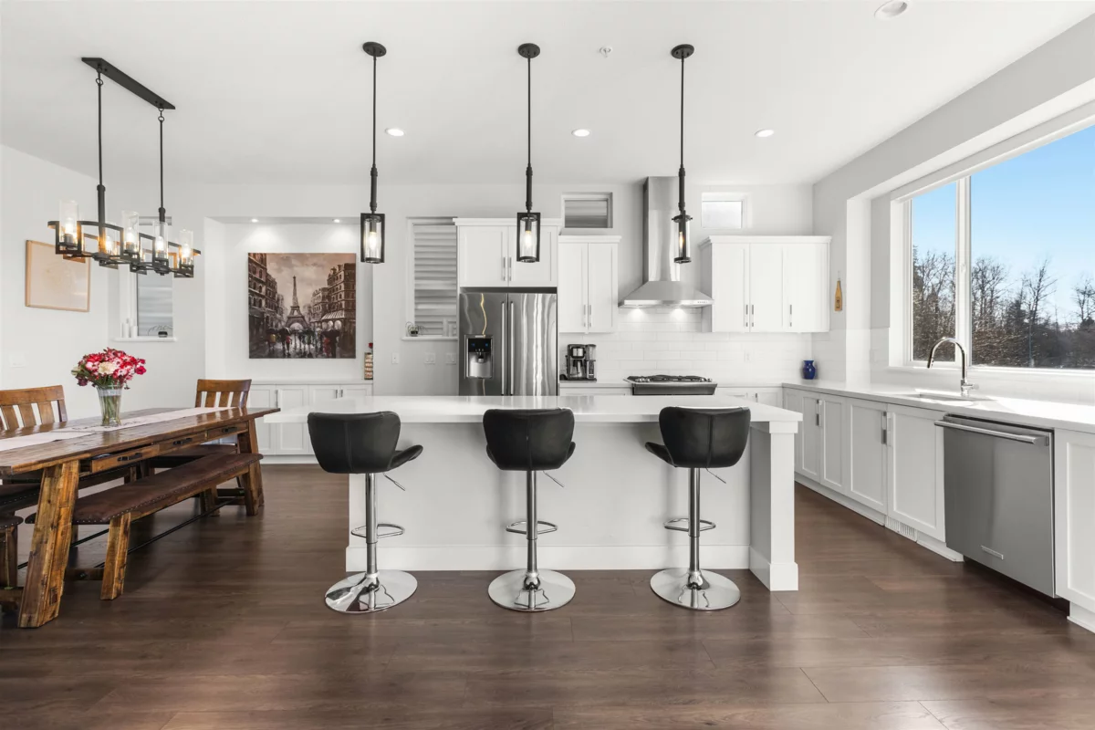 Living Room Photo of 10279 238a Street, Maple Ridge, BC