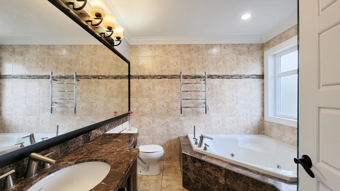 Basement Recreation Room Photo of 5977 151 Street, Surrey, BC