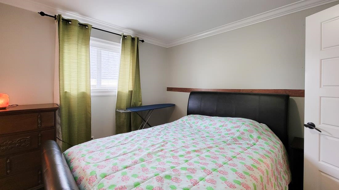 Hallway Photo of 5977 151 Street, Surrey, BC