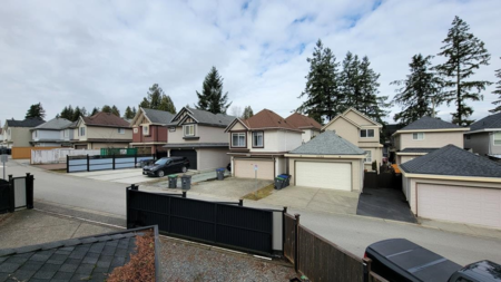 Mudroom Photo of 5977 151 Street, Surrey, BC