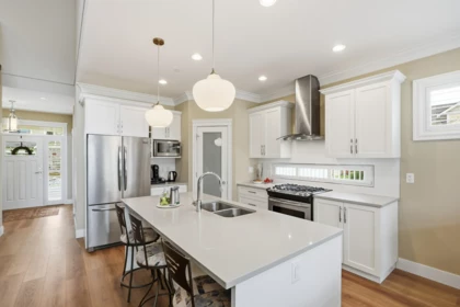 Kitchen Island Photo of 4653 Apple Lane, Tsawwassen, BC
