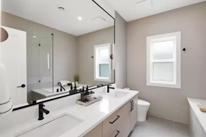 Powder Room Photo of 9312 Ebor Road, Delta, BC