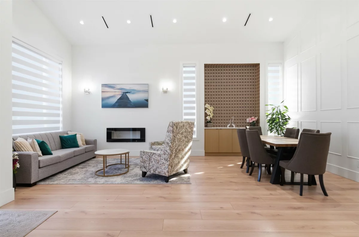 Dining Area Photo of 14718 90a Avenue, Surrey, BC