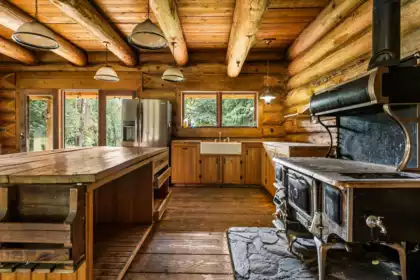 Kitchen Island Photo of 55270 Chilliwack Bench Fsr Road, Chilliwack, BC