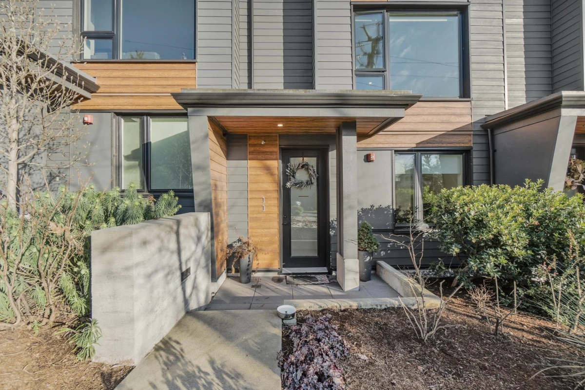 Exterior Rear Photo of 11 528 E 2nd Street, North Vancouver, BC