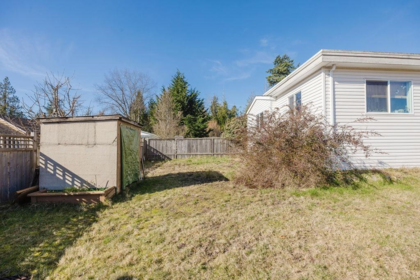Outdoor Deck Photo of 753 Steinbrunner Road, Gibsons, BC