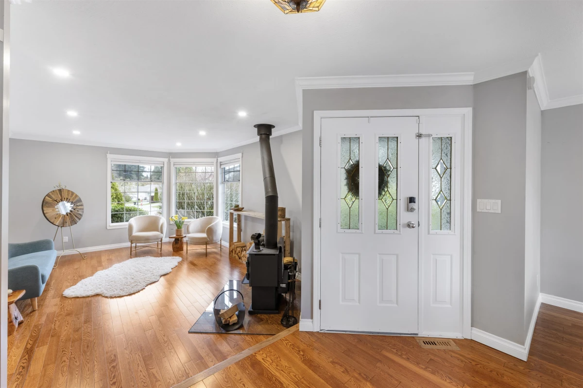 Family Room Photo of 23390 123 Avenue, Maple Ridge, BC