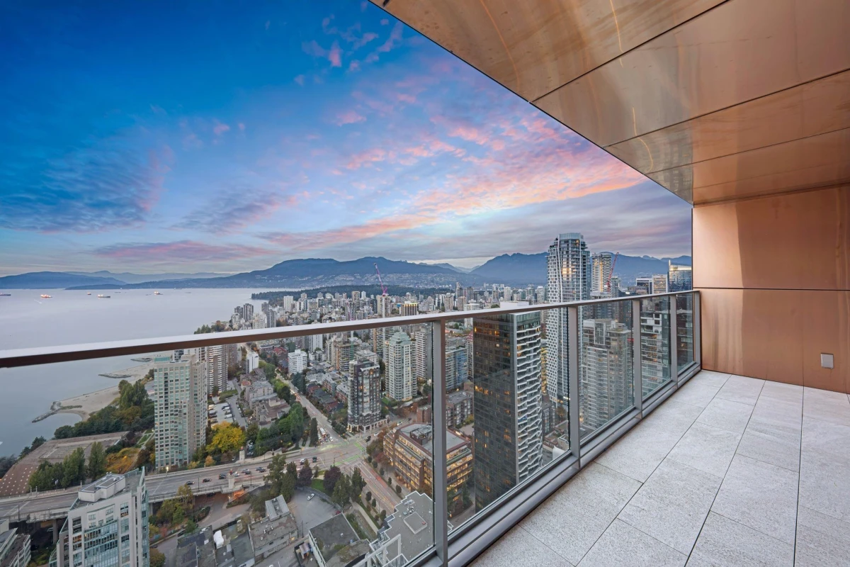 Living Room Photo of 5702 1480 Howe Street, Vancouver, BC